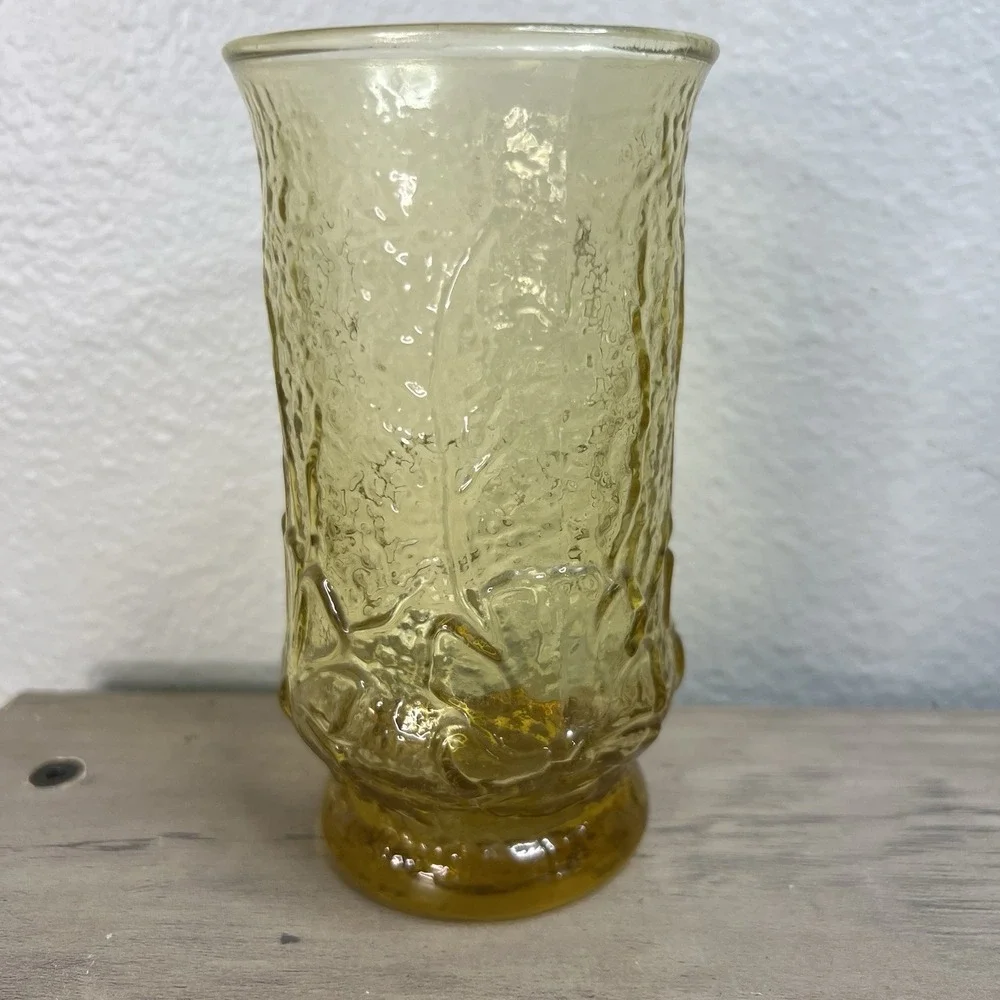 VTG Anchor Hocking Amber Rain Flower 12 oz Drinking Glass Tumbler 5.5